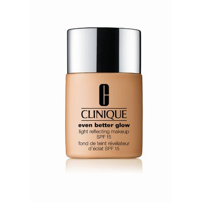 EVEN BETTER GLOW&trade; LIGHT REFLECTING MAKEUP SPF 15