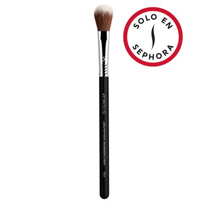 F03 - HIGH CHEEKBONE HIGHLIGHTER&trade; (BROCHA PARA ILUMINADORES)