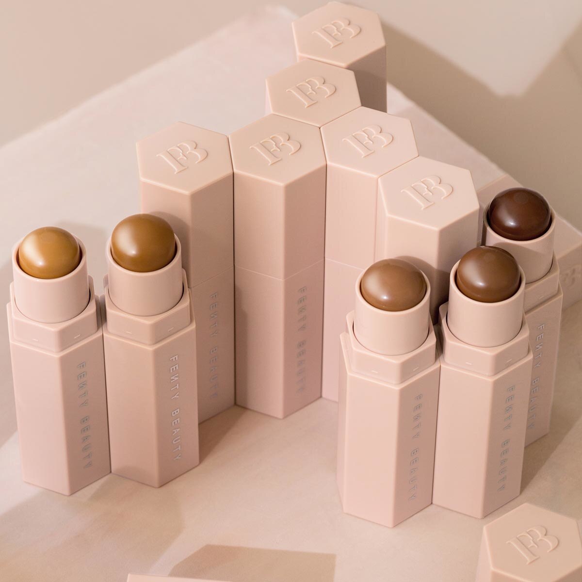 MATCH STIX MATTE SKINSTICK