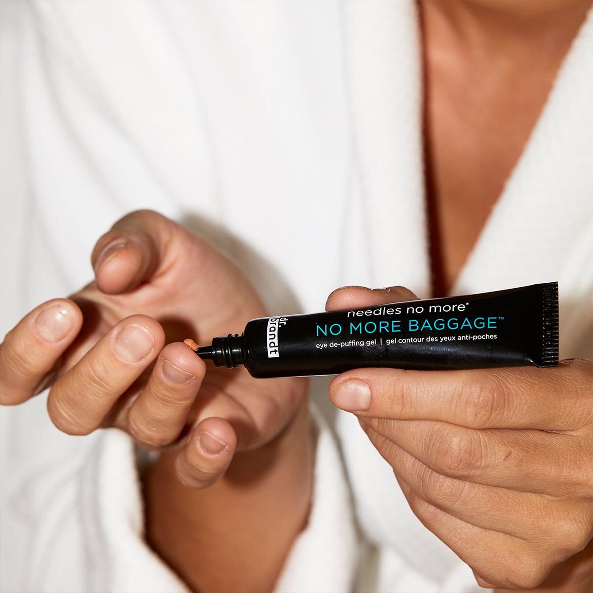 NEEDLES NO MORE  NO MORE BAGGAGE  EYE DE-PUFFING GEL
