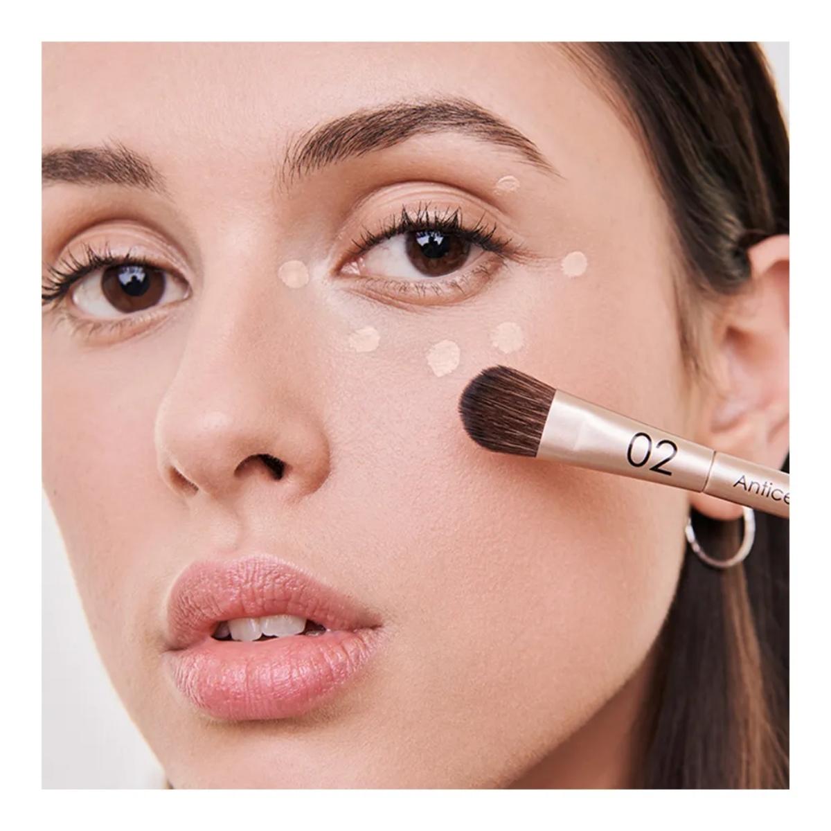 NEW CLASSIC BRUSH CONCEALER 02