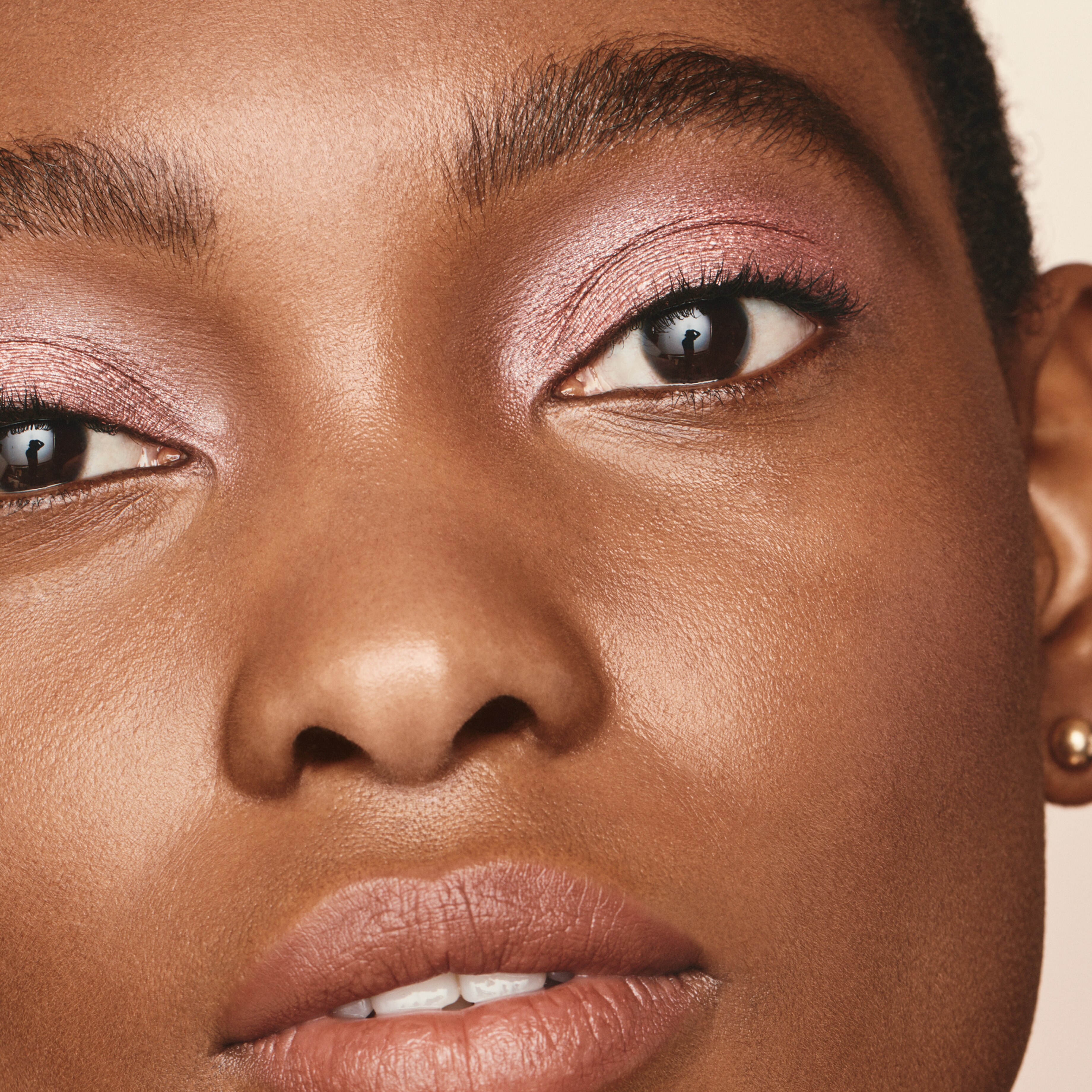 ROSEGLOW CAVIAR STICK EYE COLOR EYE SHADOW STICK (SOMBRA EN BARRA PARA OJOS)
