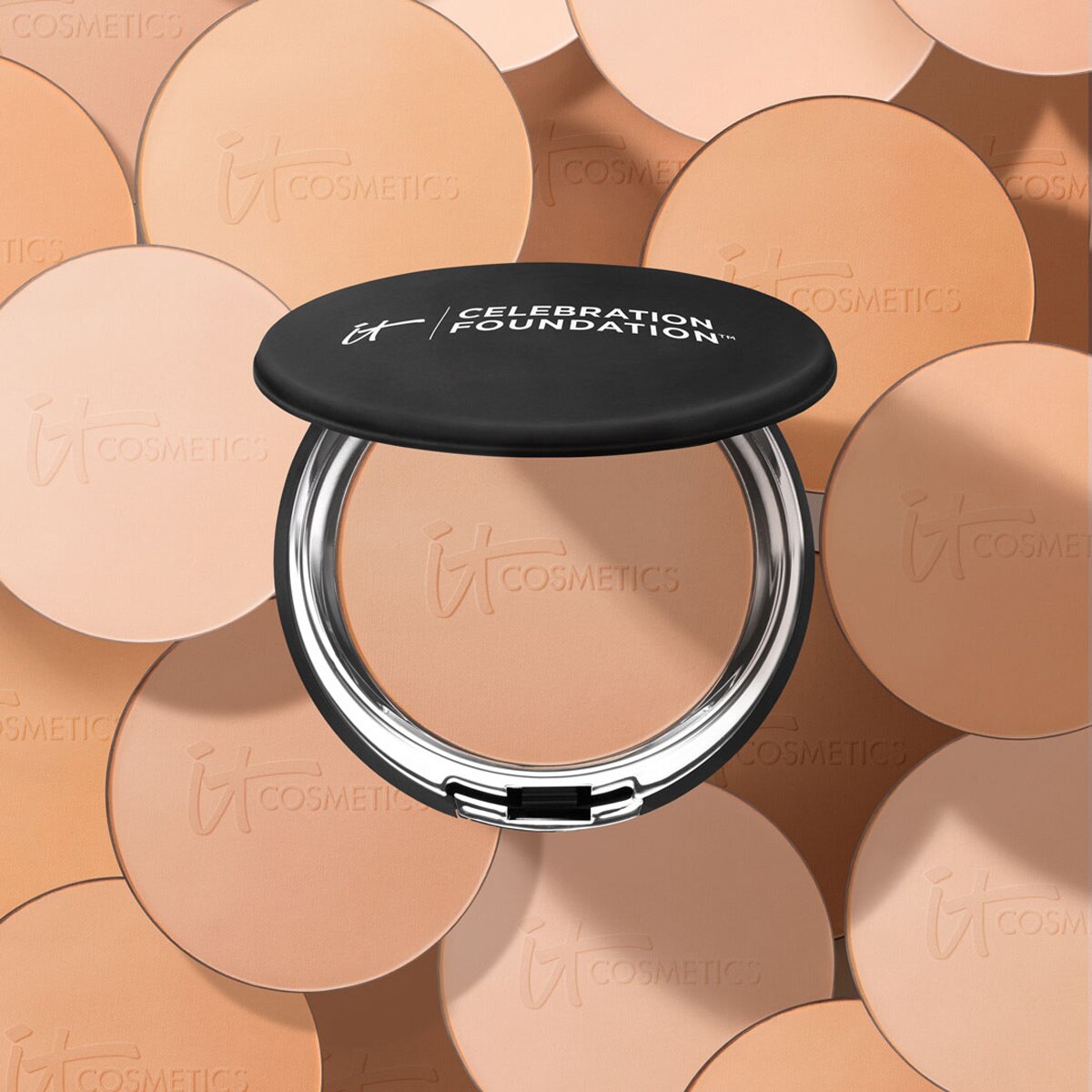 CELEBRATION FOUNDATION&trade; (BASE EN POLVO HIDRATANTE)