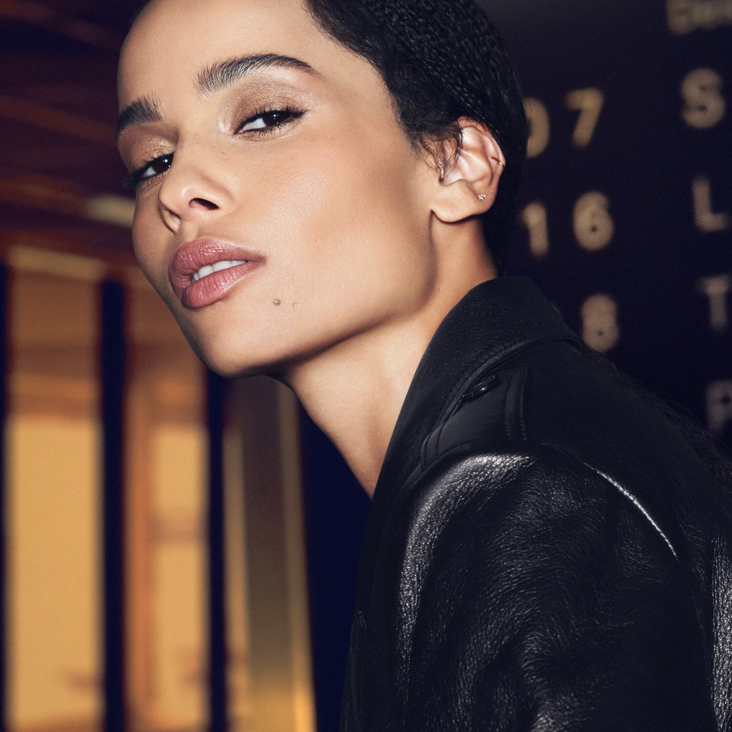 ALL HOURS POWDER (POLVO COMPACTO)