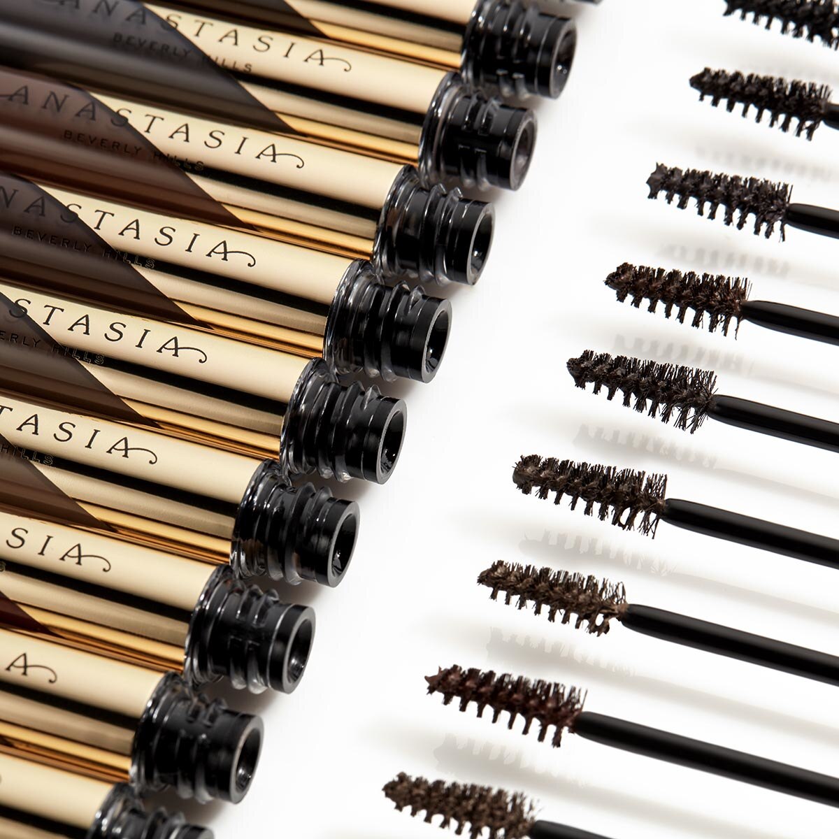 DIPBROW&reg; GEL (GEL DE CEJAS)