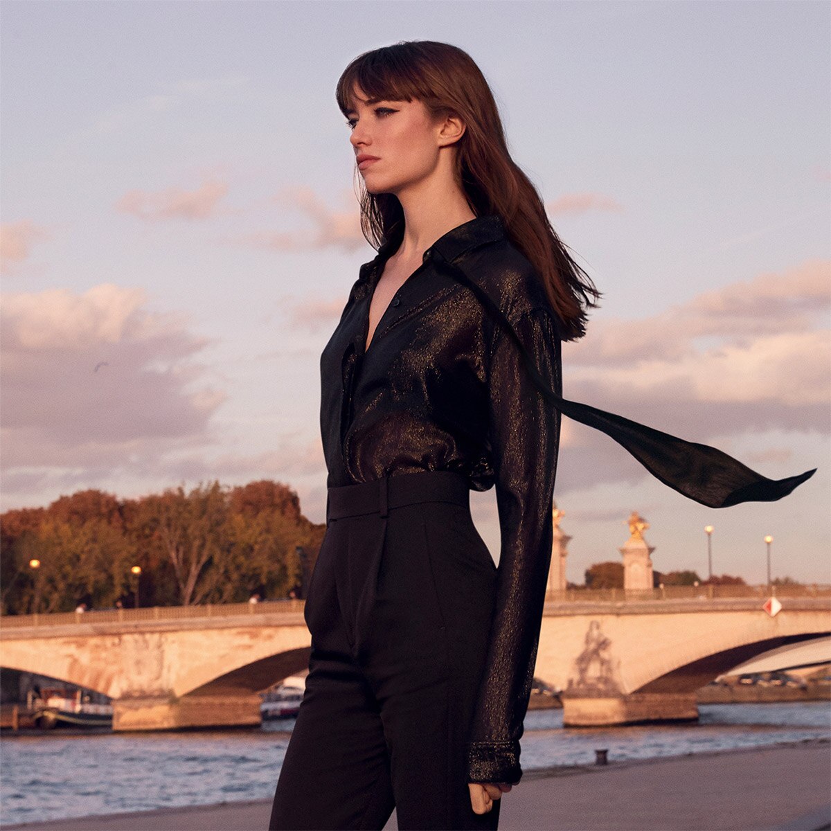 MON PARIS EAU DE PARFUM 90ML+ MINI ROUGE VOLUPT&Eacute; SHINE+MINI MASCARA THE CULER+ COSMETIQUERA DE LUJO