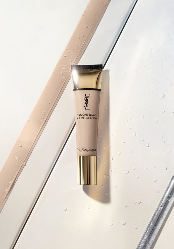 TOUCHE &Eacute;CLAT ALL-IN-ONE GLOW (BASE DE MAQUILLAJE)