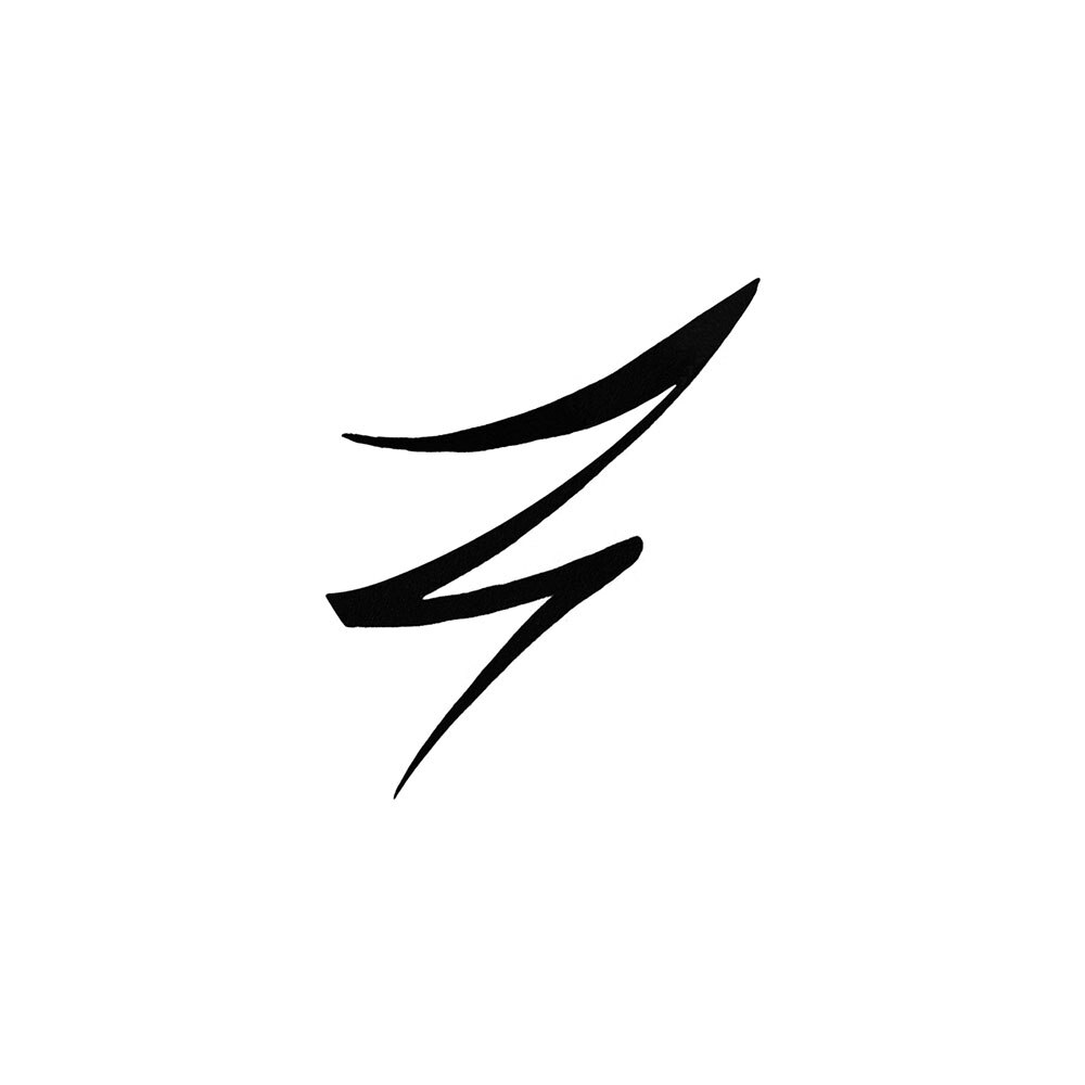 TATTOO LINER LEAVE YOUR MARK 10TH ANNIVERSARY (DELINEADOR NEGRO PARA OJOS)