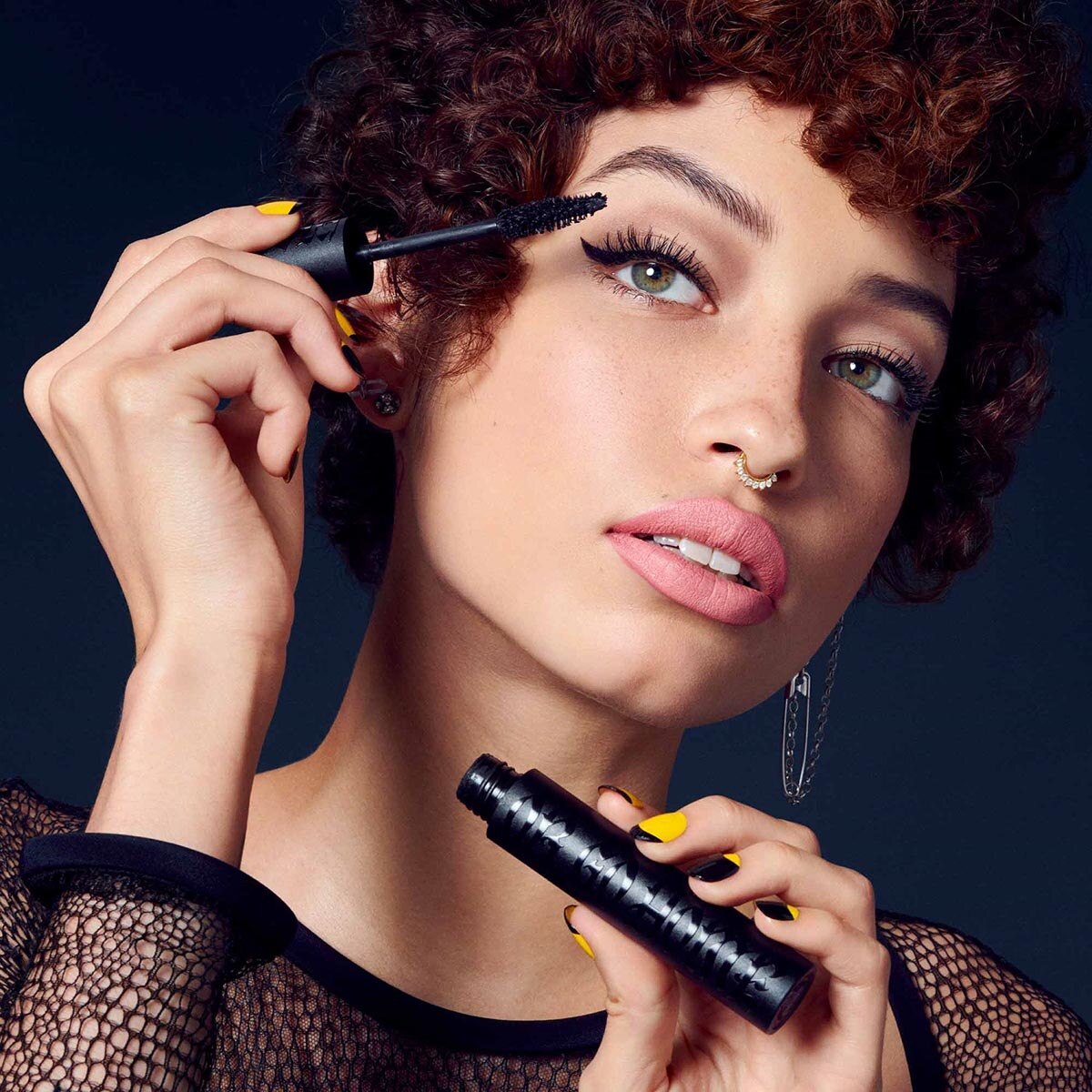 GO BIG OR GO HOME MASCARA