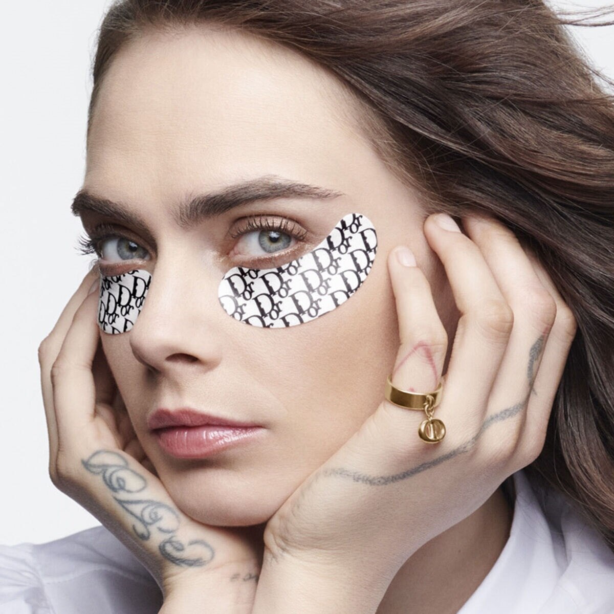 DIOR BACKSTAGE EYE REVIVER PATCHES (SET DE PARCHES PARA OJOS)
