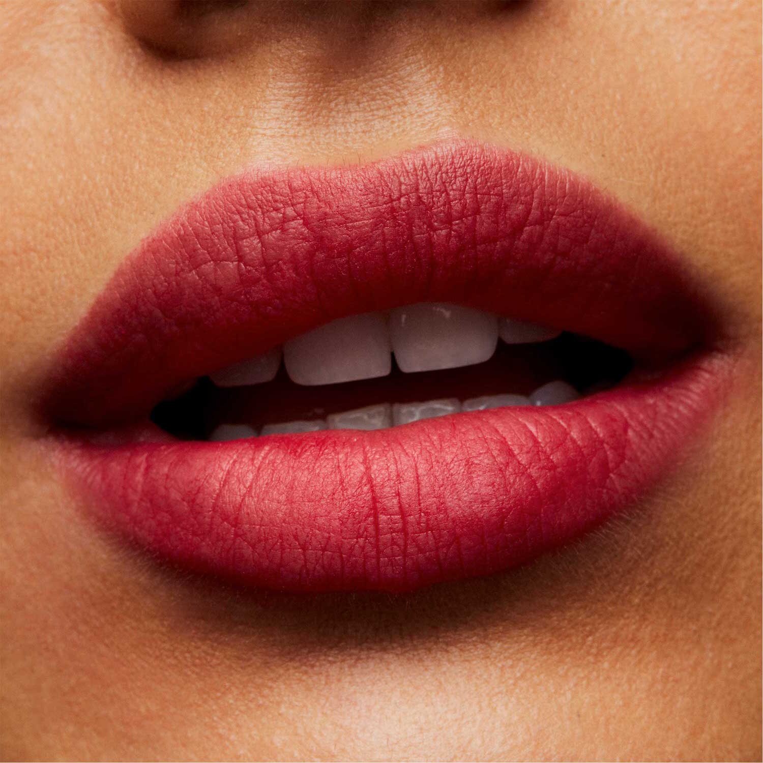 POWDER KISS LIPSTICK SEXY, BUT SWEET (LABIAL)