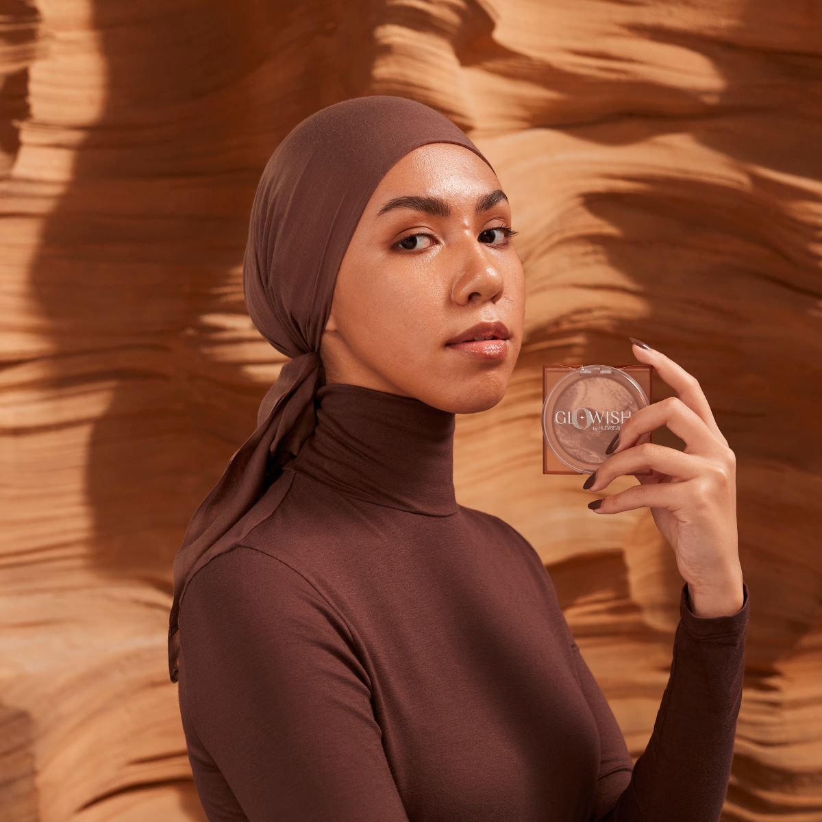 GLOWISH SOFT RADIANCE MINI BRONZING POWDER (MINI BRONCEADOR EN POLVO)