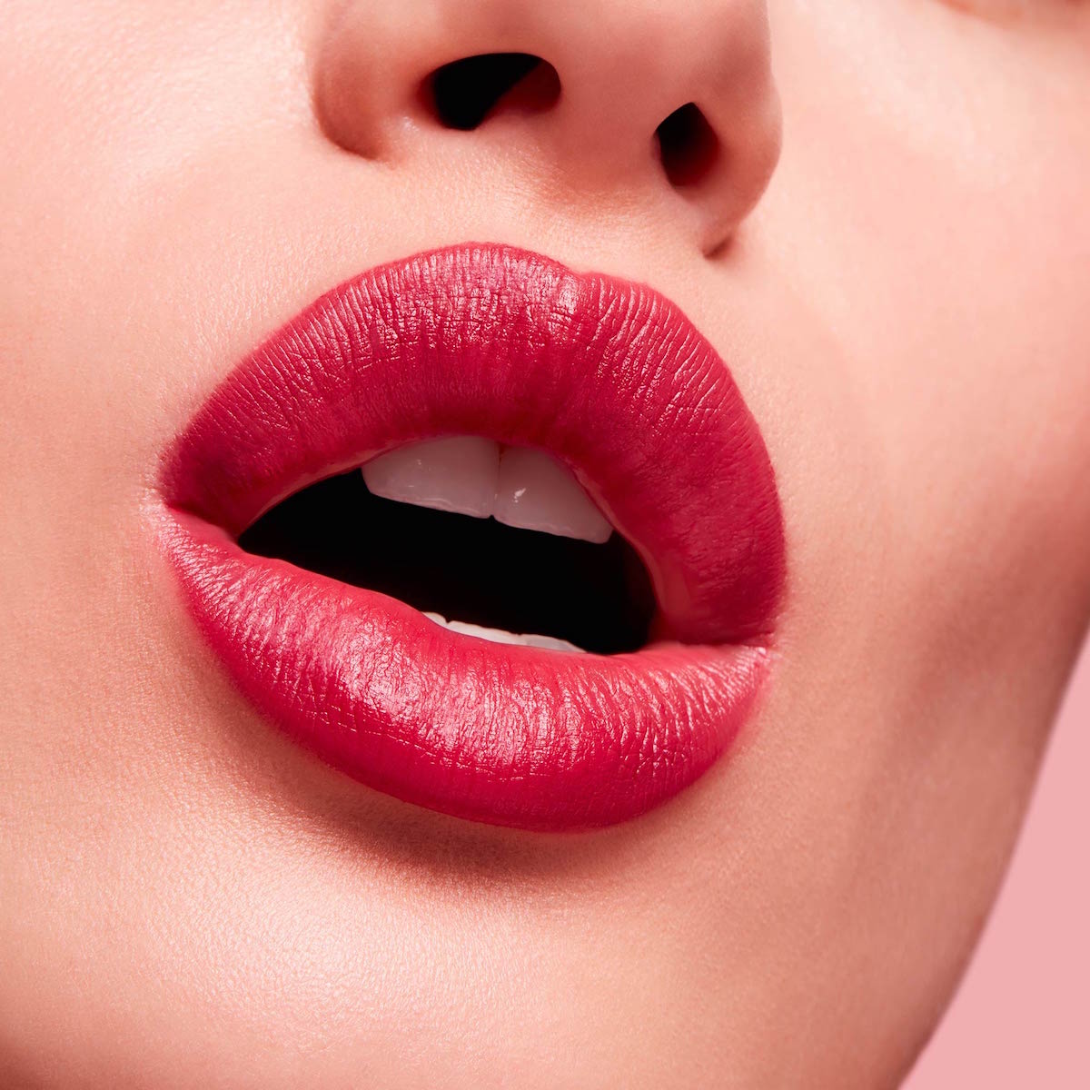 MATTE LIPSTICK (LABIAL MATE)