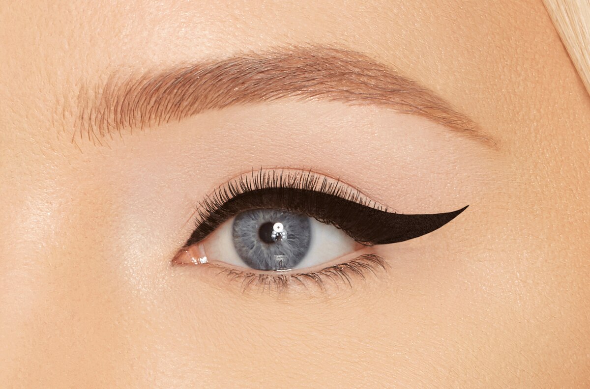BETTER THAN SEX WATERPROOF EYELINER (DELINEADOR PARA OJOS A PRUEBA DE AGUA)