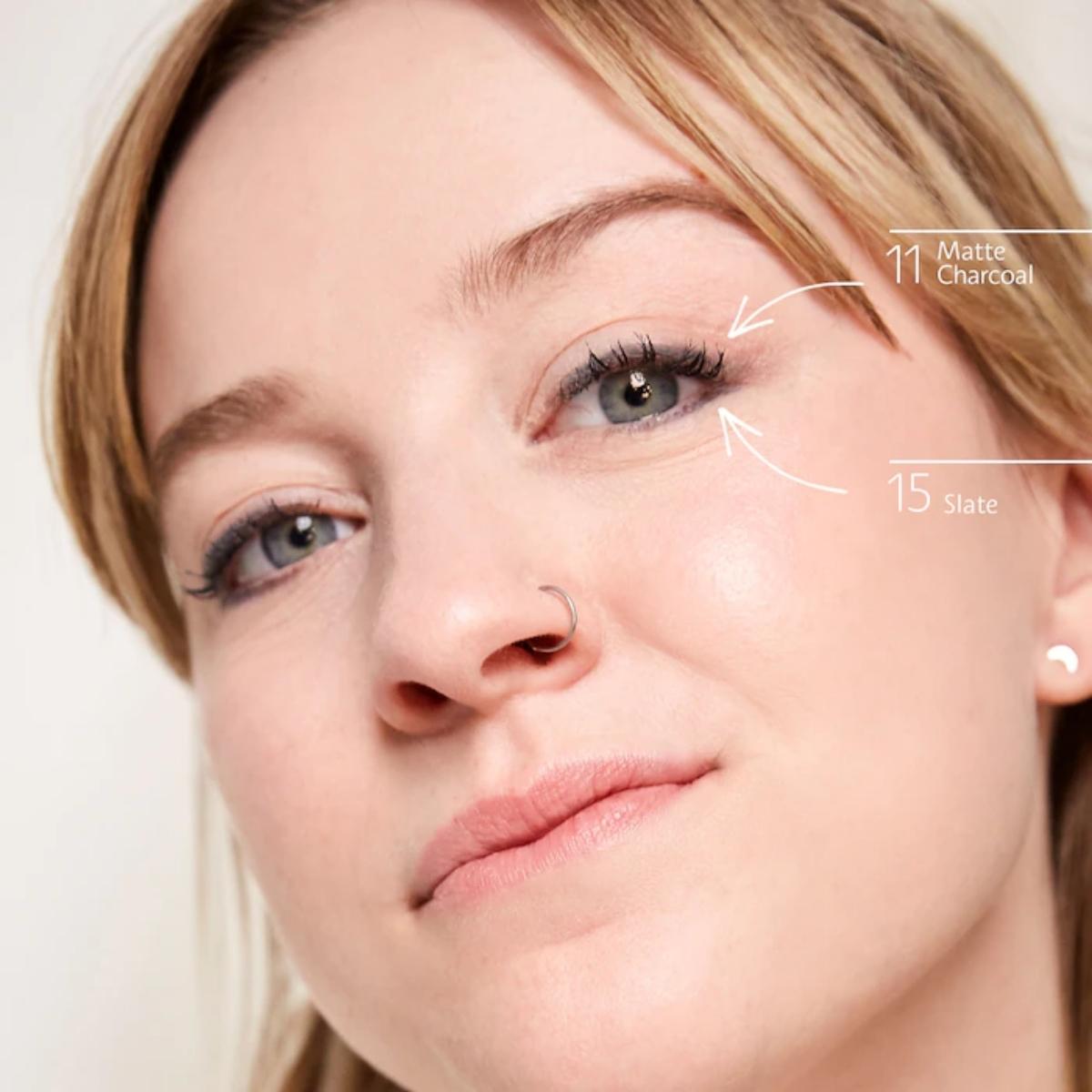RETRACTABLE WATERPROOF EYELINER