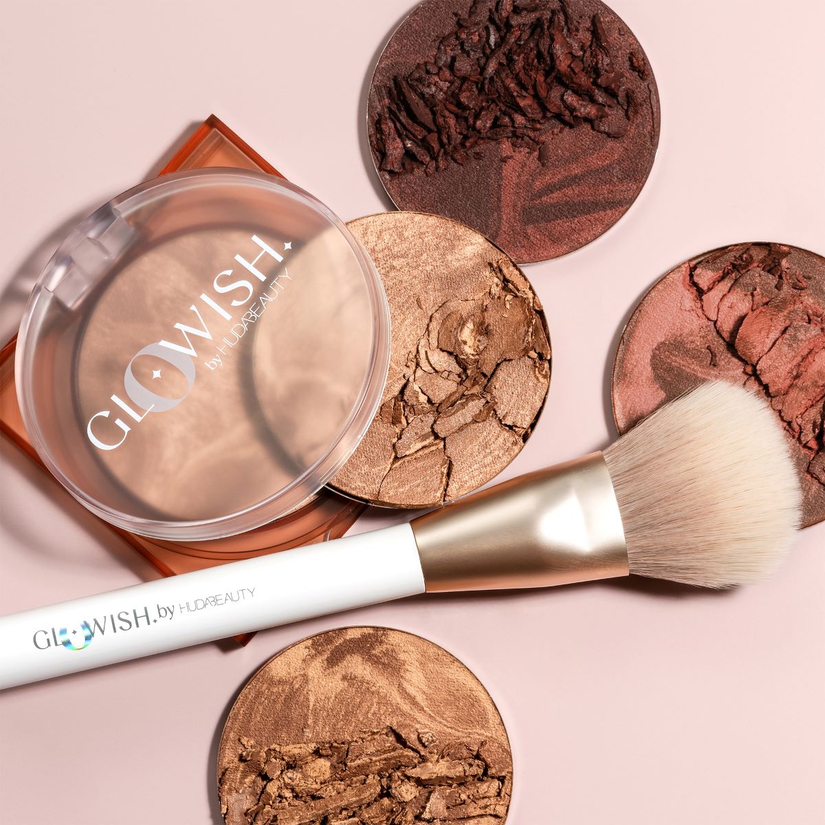 GLOWISH SOFT RADIANCE MINI BRONZING POWDER (MINI BRONCEADOR EN POLVO)