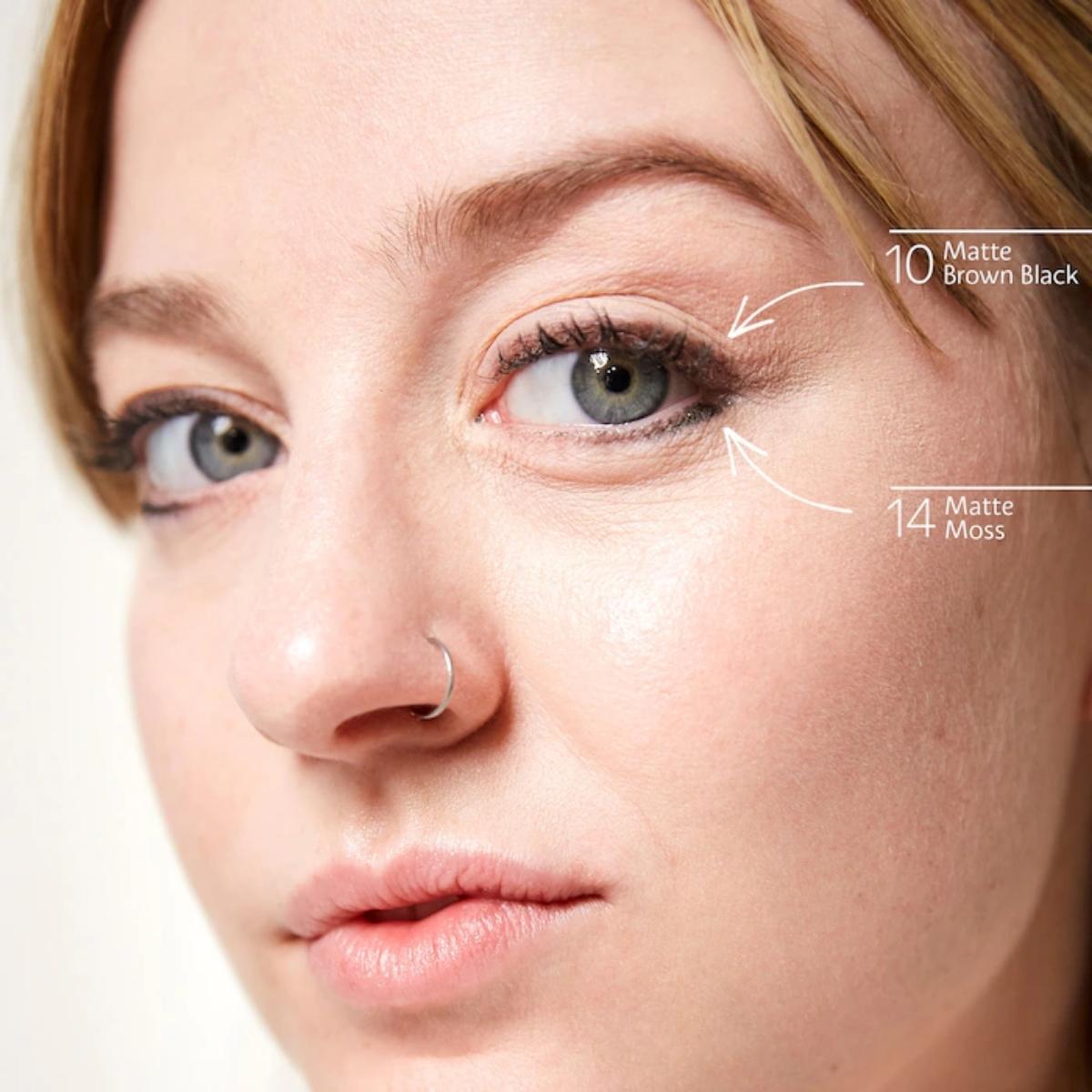 RETRACTABLE WATERPROOF EYELINER
