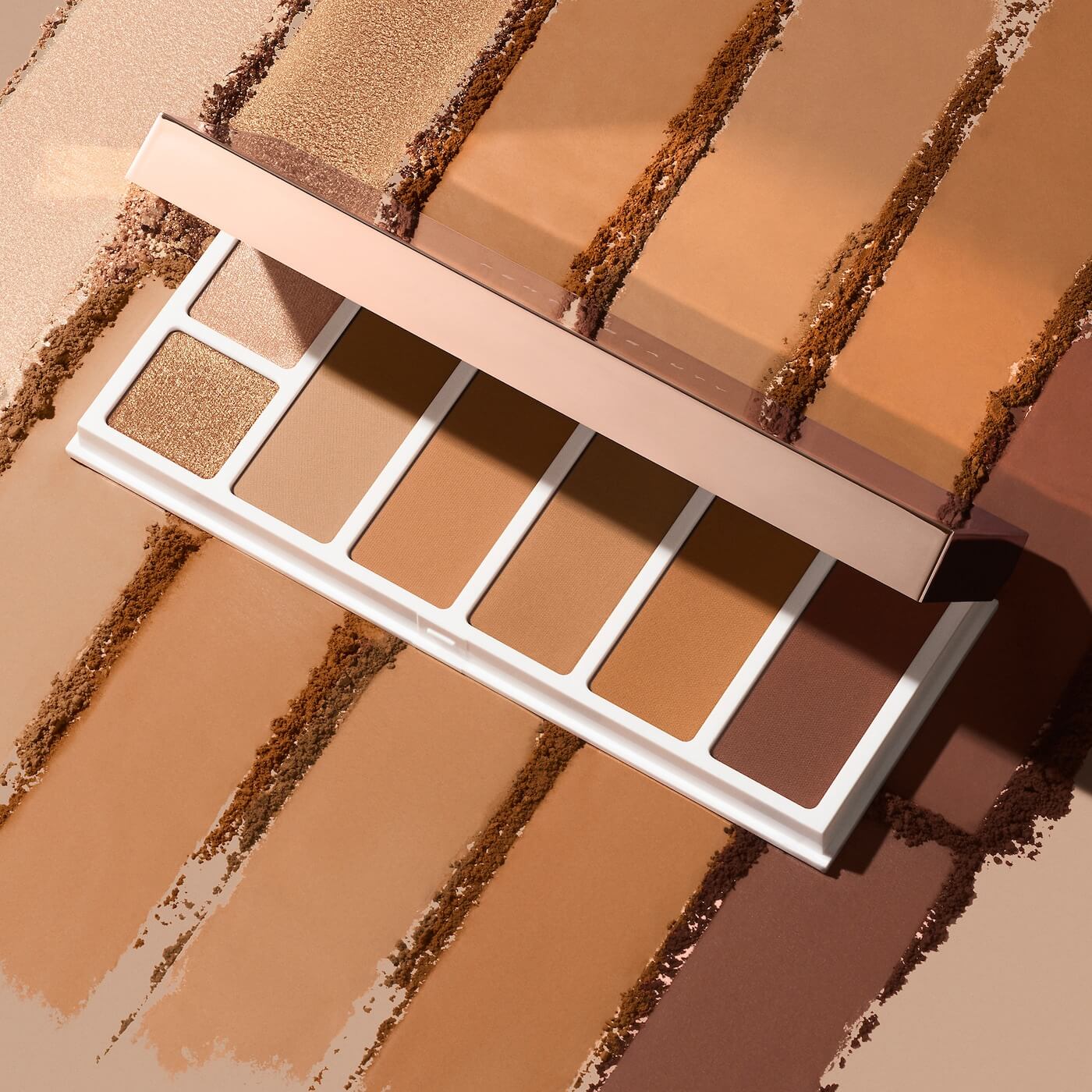 SUN STALK&rsquo;R FACE + EYE BRONZER & HIGHLIGHTER PALETTE (PALETA DE ILUMINADORES Y BRONCEADORES)