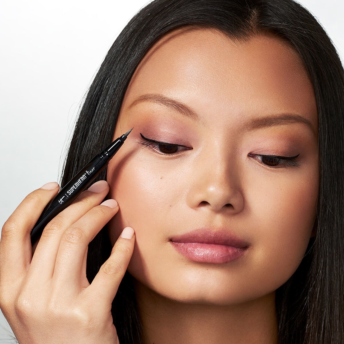 SUPERHERO&trade; LINER