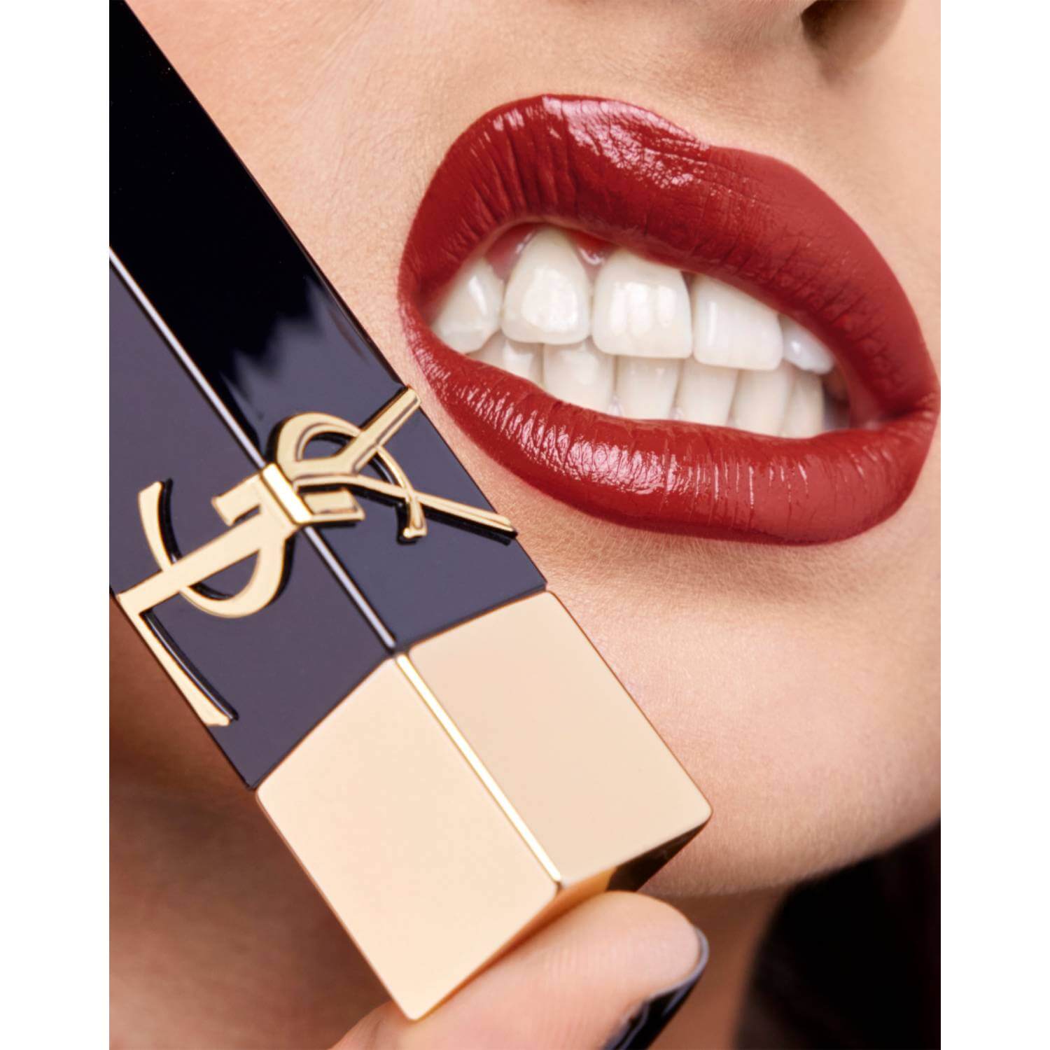 ROUGE PUR COUTURE THE BOLD (L&Aacute;PIZ LABIAL)