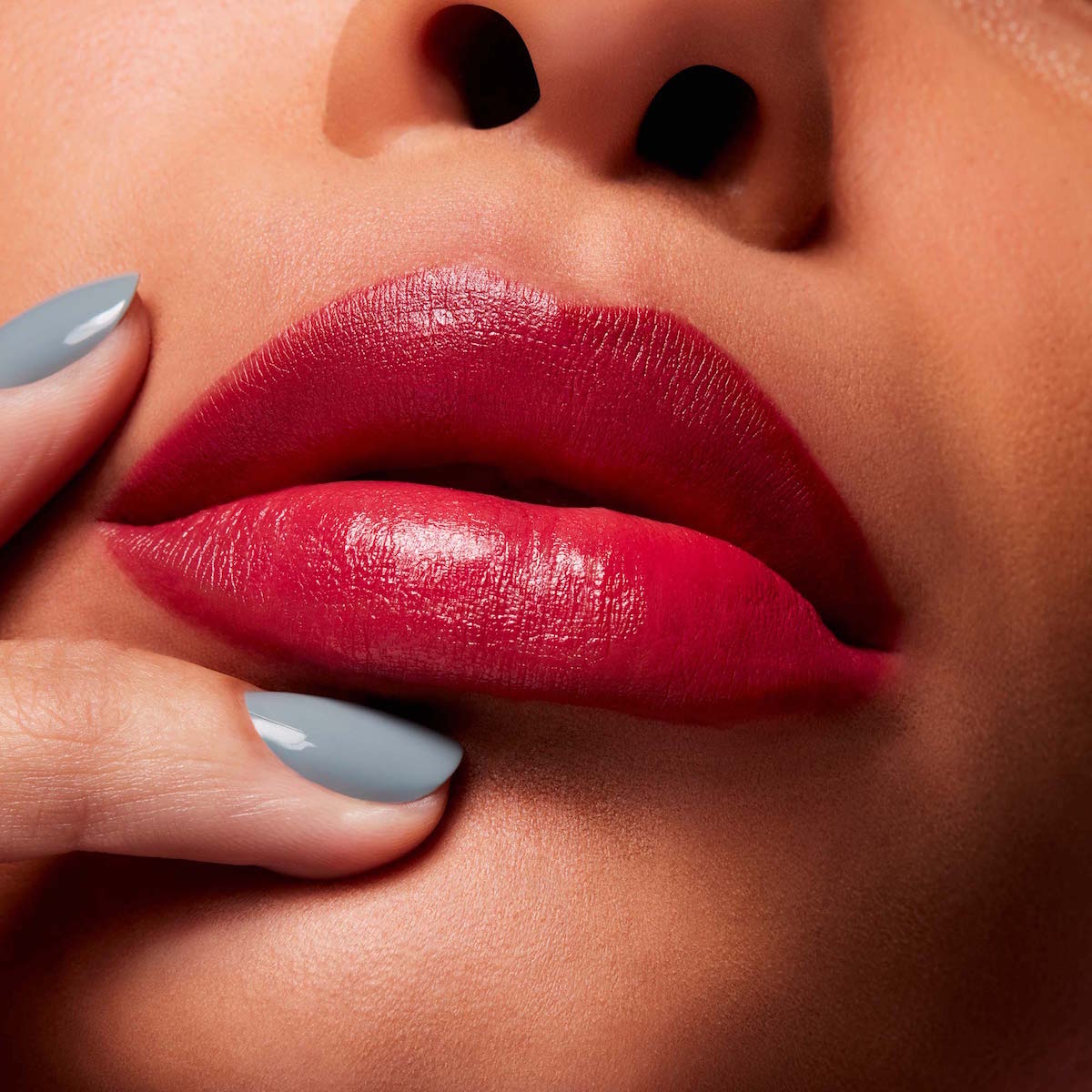 MATTE LIPSTICK (LABIAL MATE)
